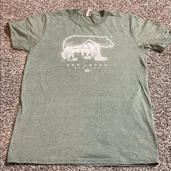 Gildan Tops - Gildan Green Short Sleeve Tee